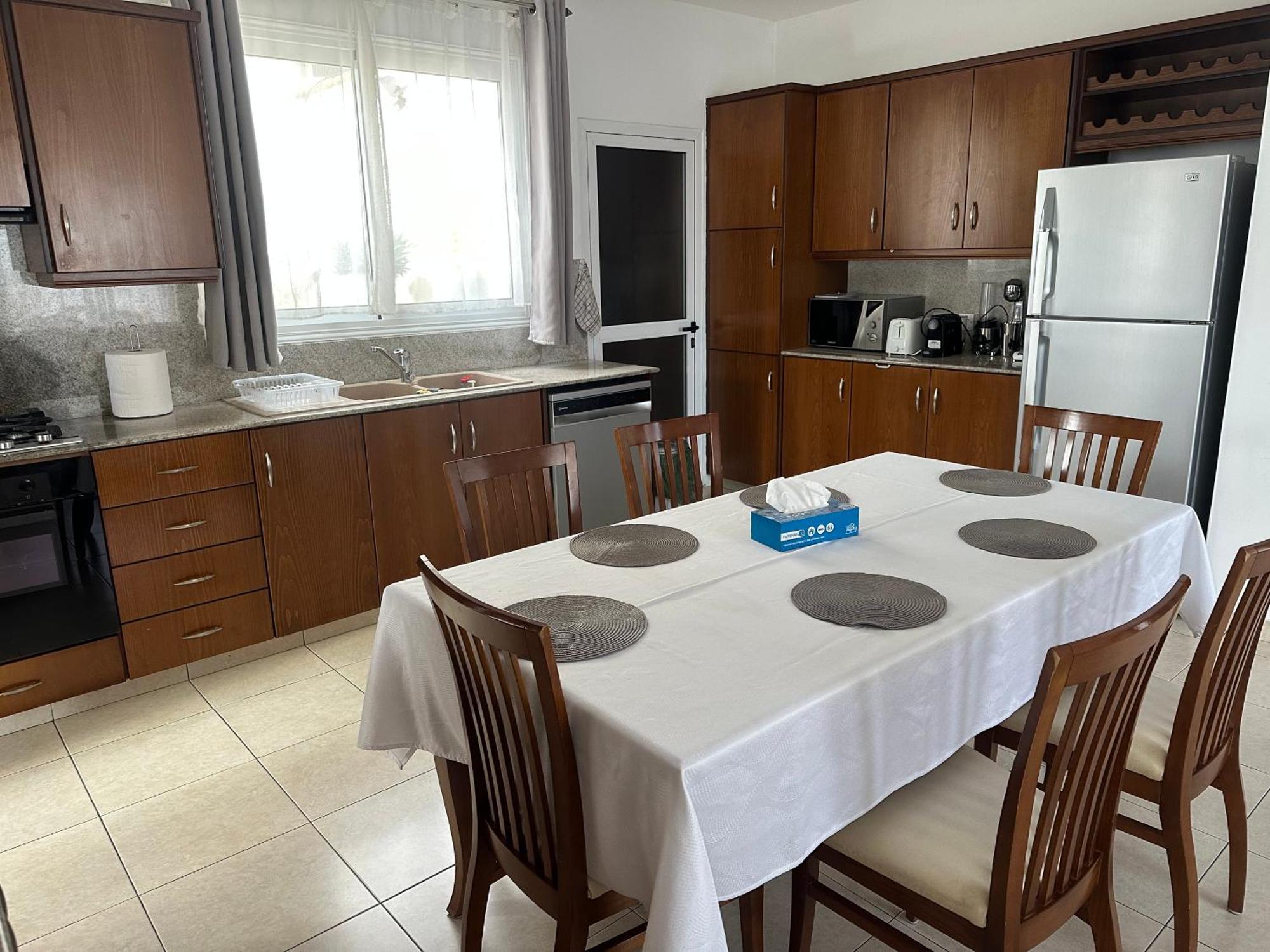 Villa Andy-350 M From The Beach Larnaka Exterior foto