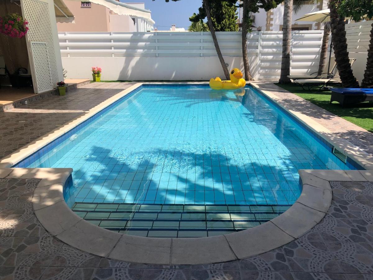 Villa Andy-350 M From The Beach Larnaka Exterior foto
